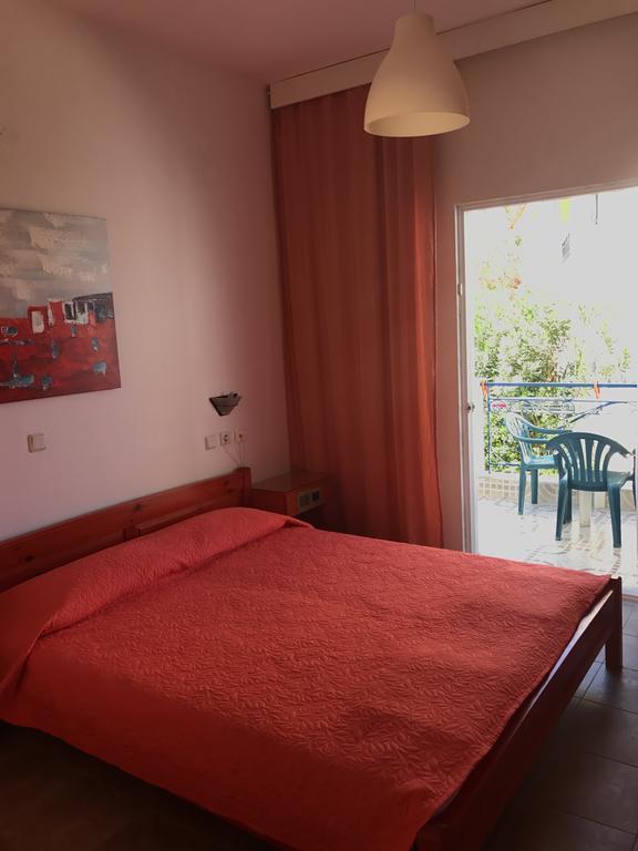 Victor Eleni Hotel Ханиоти Экстерьер фото